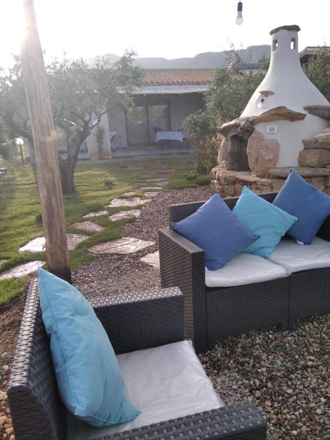 Villa Cuccuru Relax - A Iun Q9882 Orosei Exterior foto